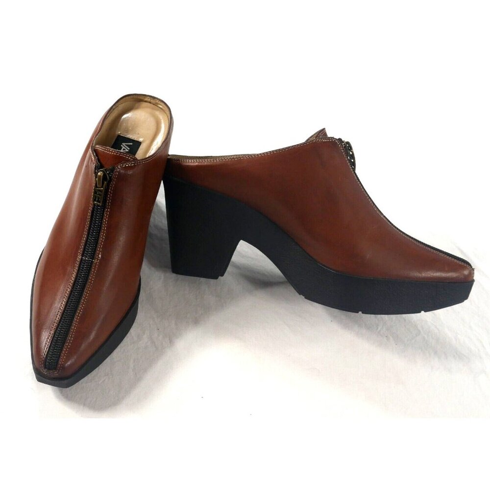 Vaneli Brown Leather Platform High Heel Slip On Mule Clog Front Zip Wms 8.5 ***